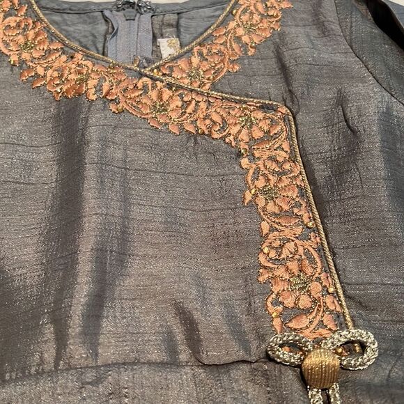 akshadha Indian designer size 24 (2-5 years) NWOT - Picture 9 of 12